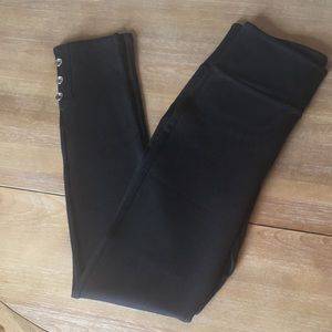 NWT! Romeo & Juliet couture black leggings